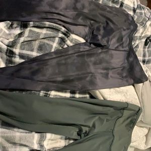 They are workout leggings